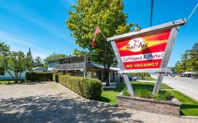 Bel Air Cottages And Motel
